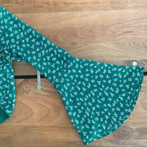 Urban Outfitters Crop Top - Picture 5 of 7